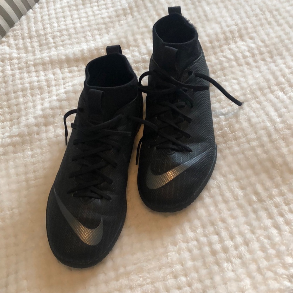 Nike Mercurial indoor soccer shoes